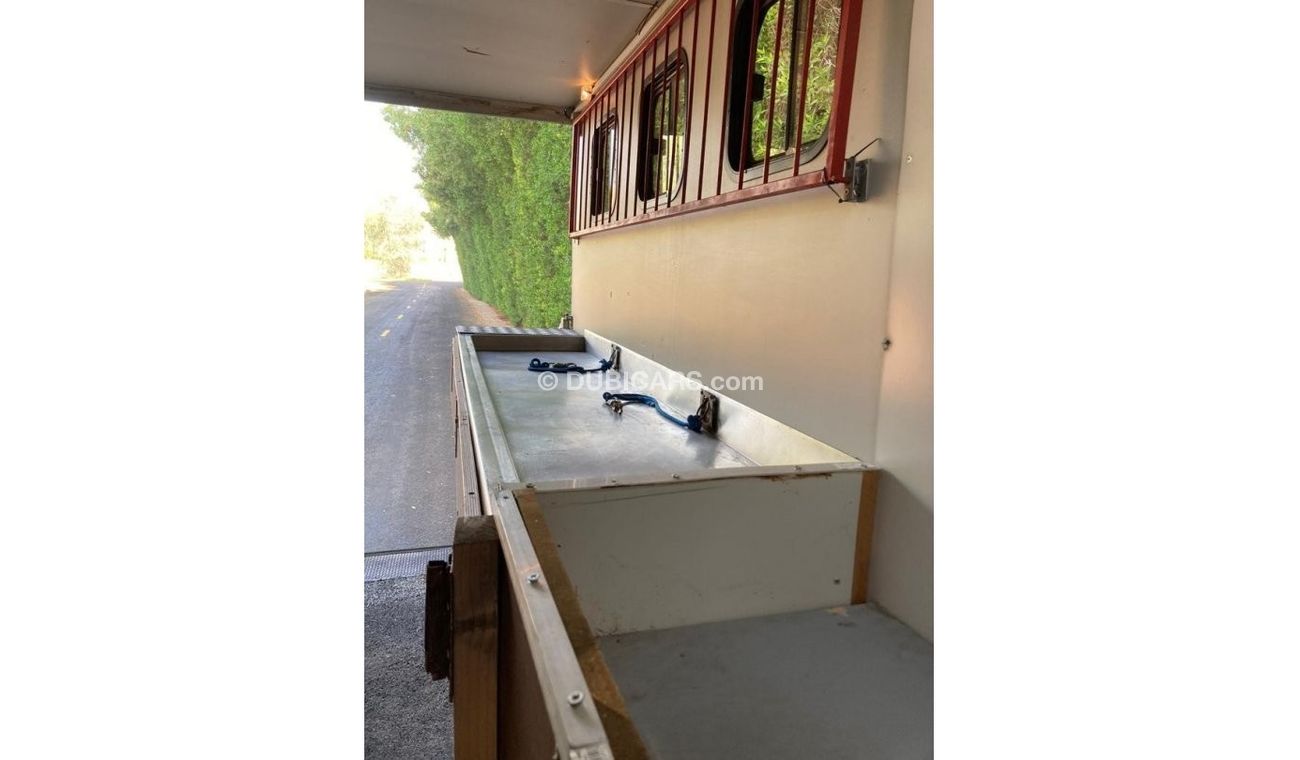 Nissan United Diesel Nissan Eco150 HORSE TRUCK TRANSPORTER