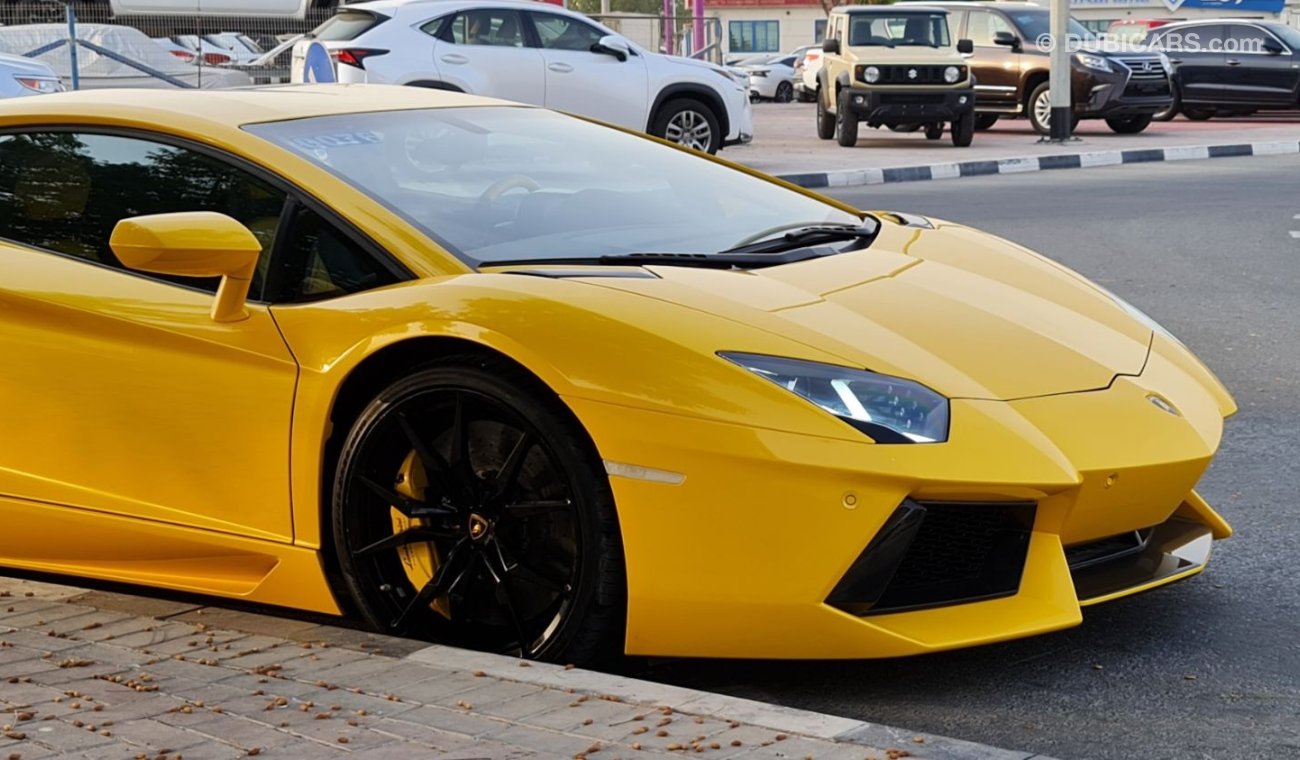 Lamborghini Aventador LP700-4 Full Service History GCC only 3000Kms 2015