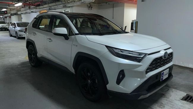 Used 2023 Toyota RAV4 VXR HEV for sale in UAE | Verified Second Hand Toyota RAV4 VXR HEV Price