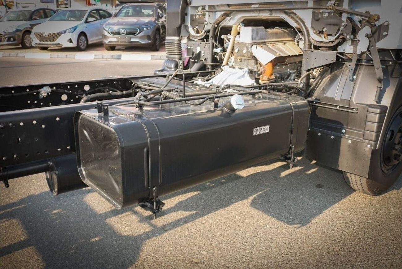 ميتسوبيشي فوسو كانتير Canter 2023 4.2L M/T 4x2 Diesel Short Chassis | 100L Fuel Tank | POWER STEERING