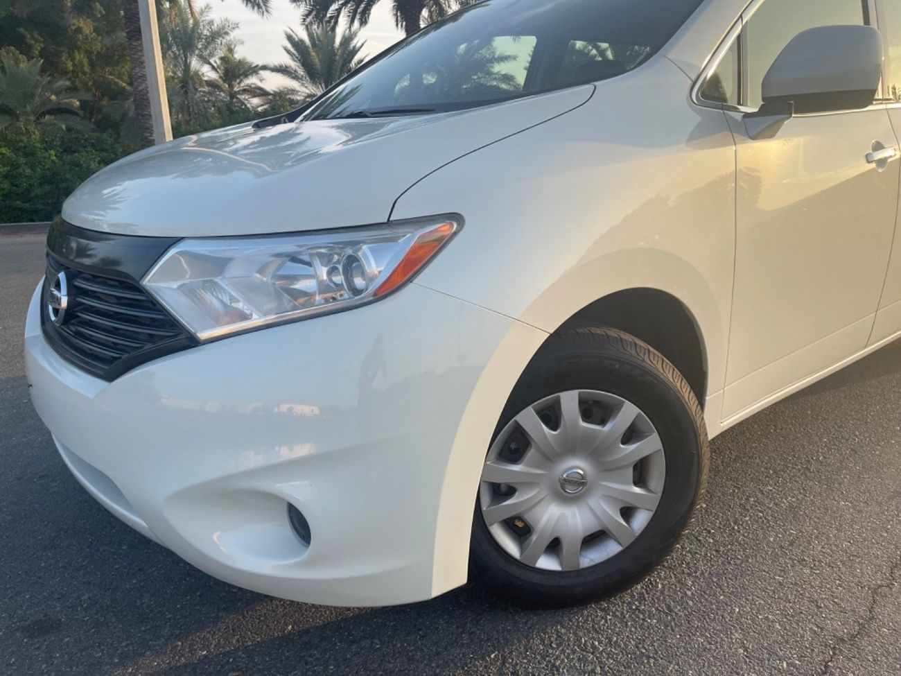 Nissan Quest NISSAN _ QUEST _Model 2013 - VERY GOOD CONDITION