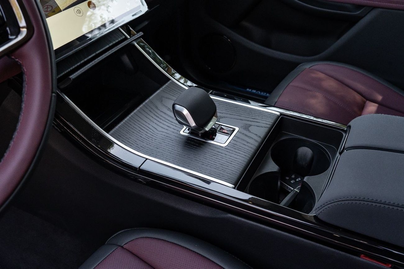 Land Rover Range Rover Evoque 2025 | RANGE ROVER EVOQUE 249PS PREMIUM HONOR