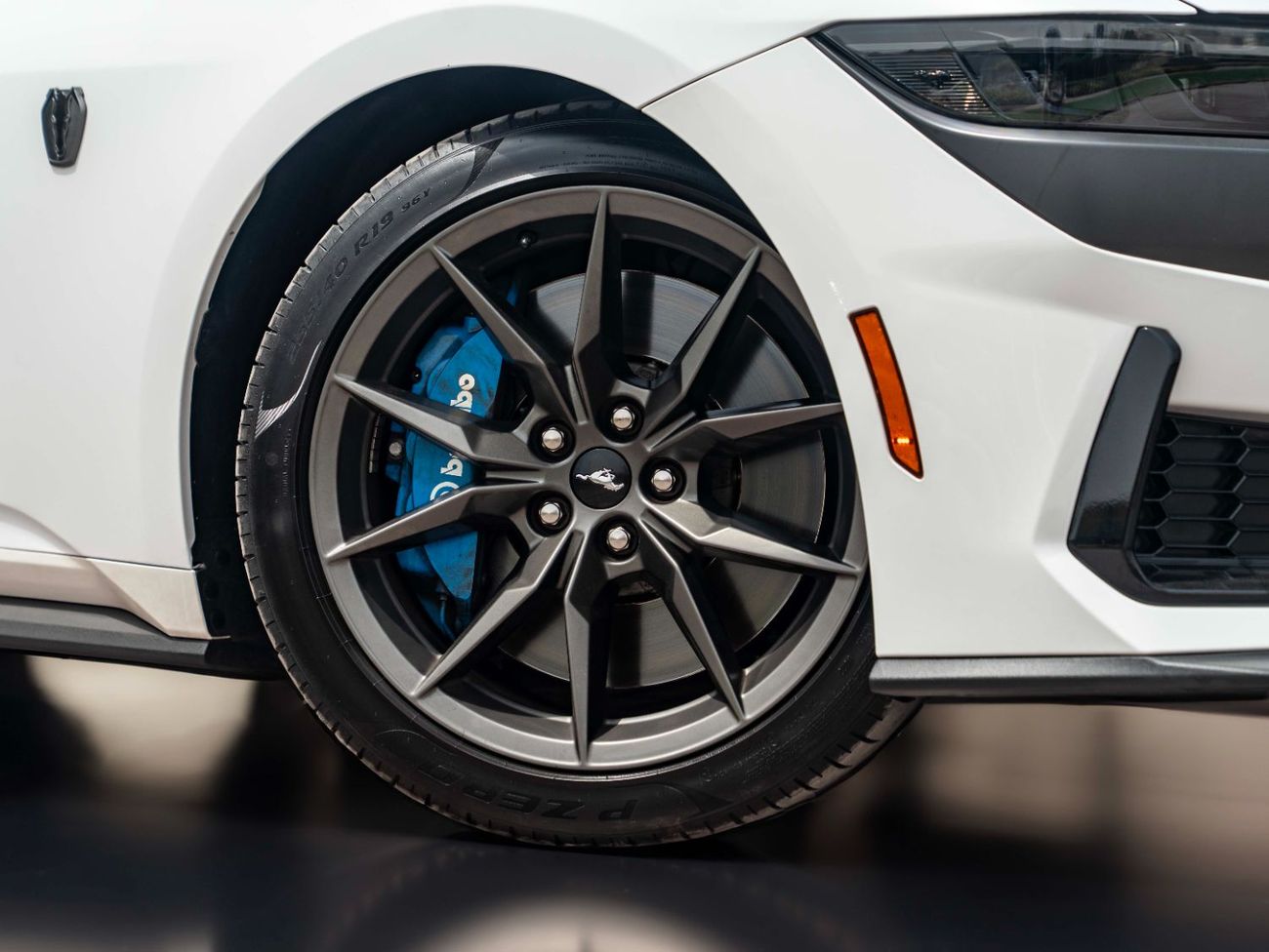 Ford Mustang Dark Horse