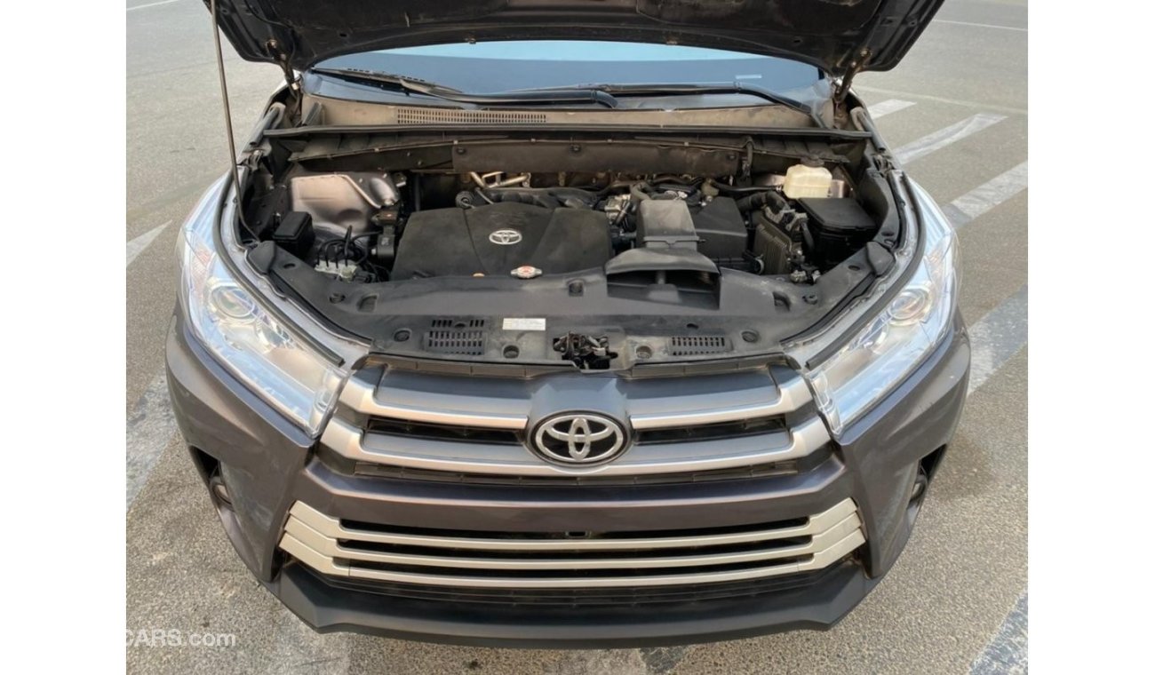 Toyota Highlander 2019 TOYOTA HIGHLANDER XLE AWD / FULL OPTION