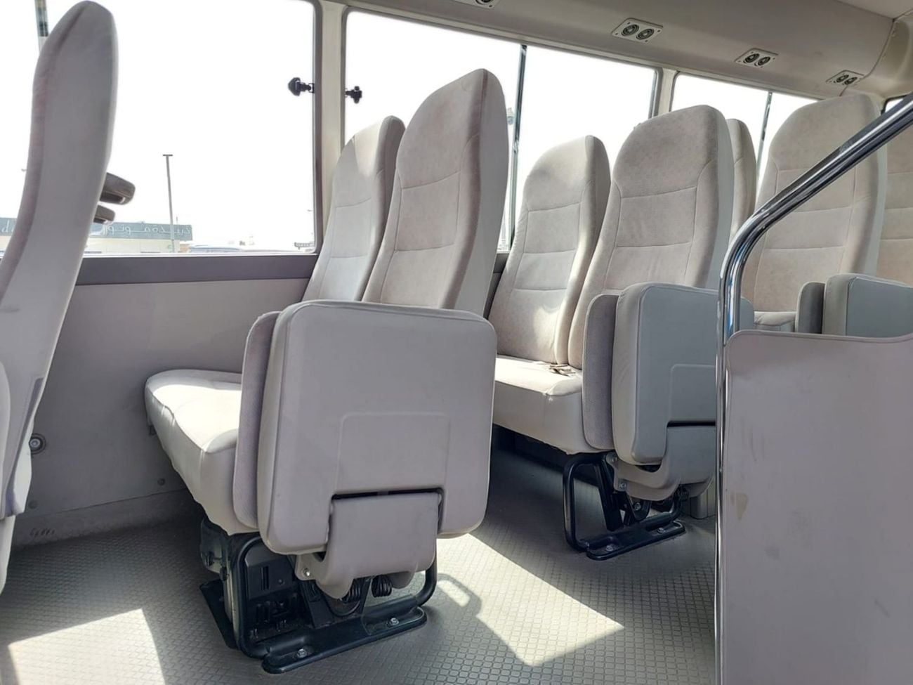 تويوتا كوستر (RAMADAN OFFER) TOYOTA COASTER BUS RHD 2011 MODEL 4.0 L DIESEL AUTOMATIC(PM53682)