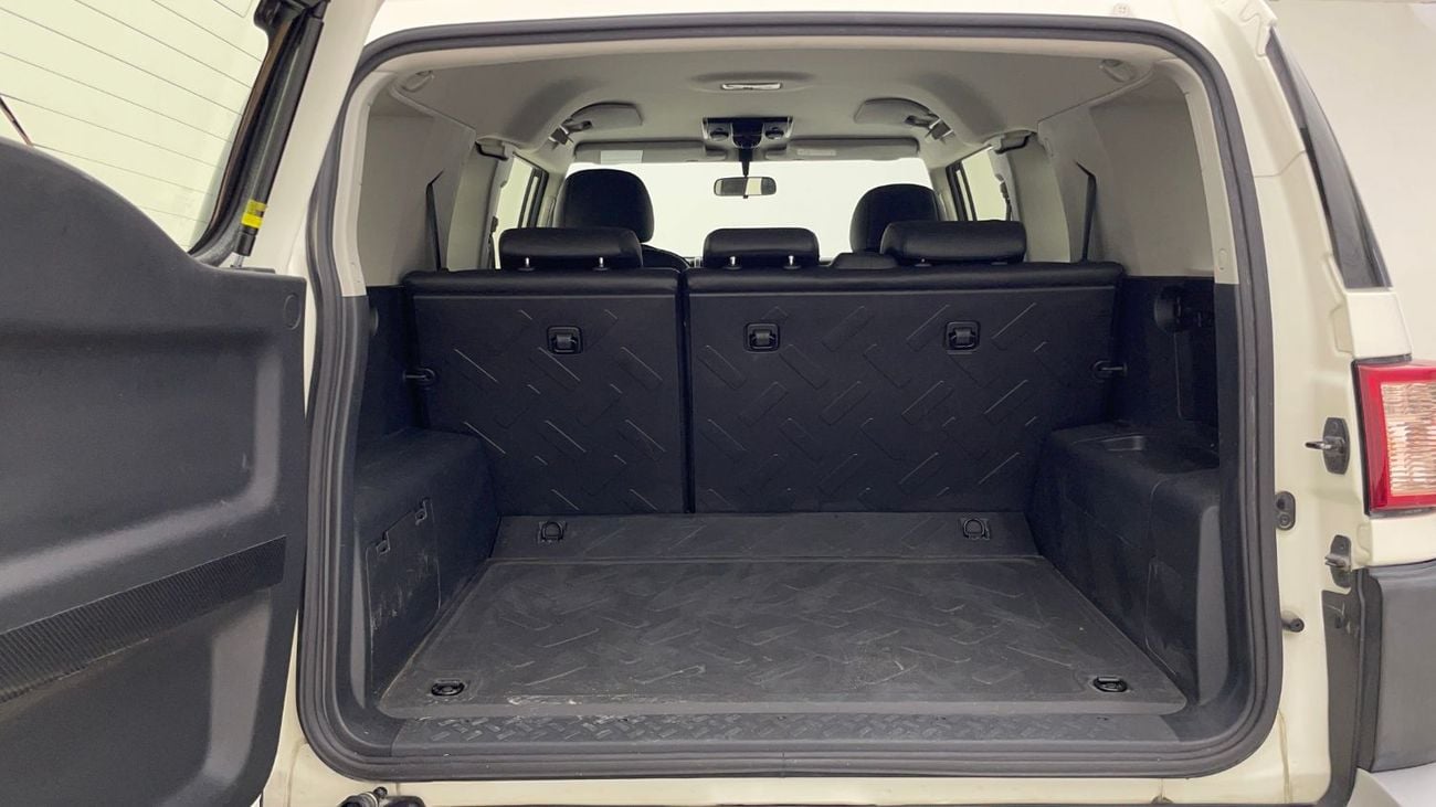 تويوتا إف جي كروزر 4L 2021 | 0 DP | 1673/Month | 30 Day Return | Service History