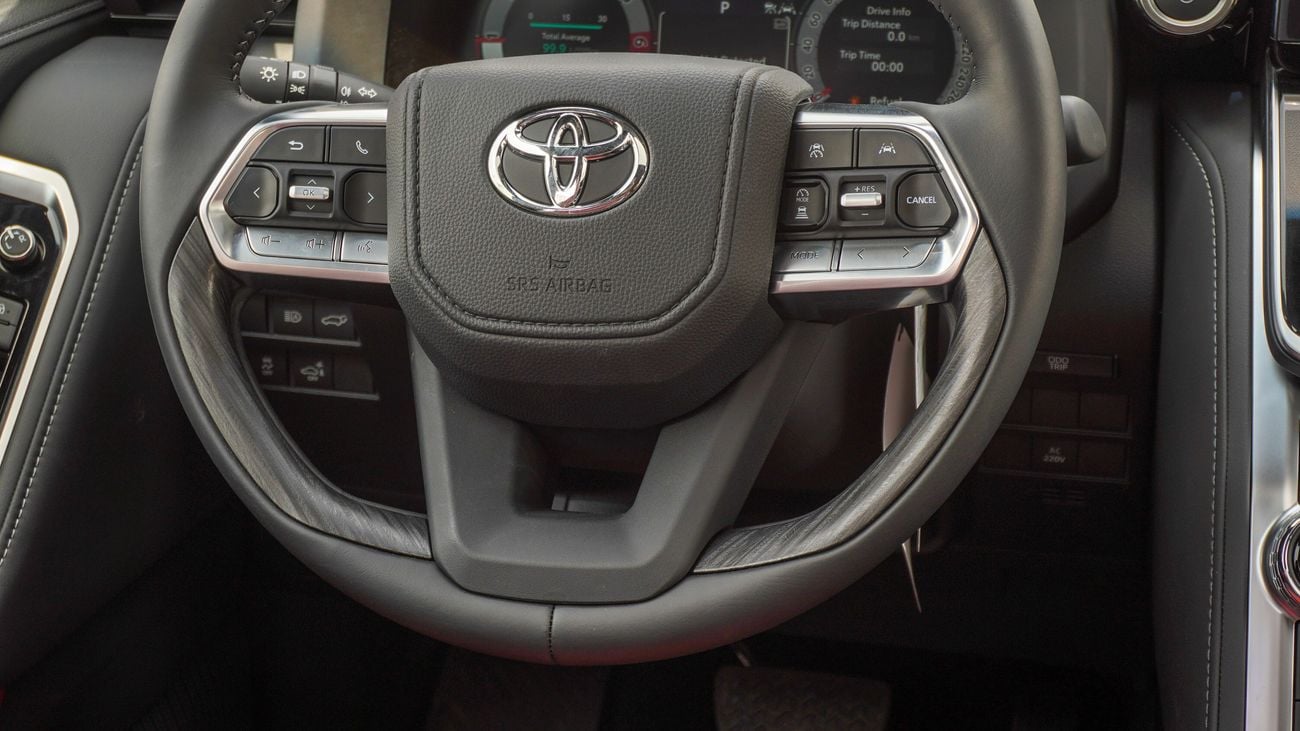 Toyota Land Cruiser VXR TWIN TURBO 3.5L V6 Hybrid