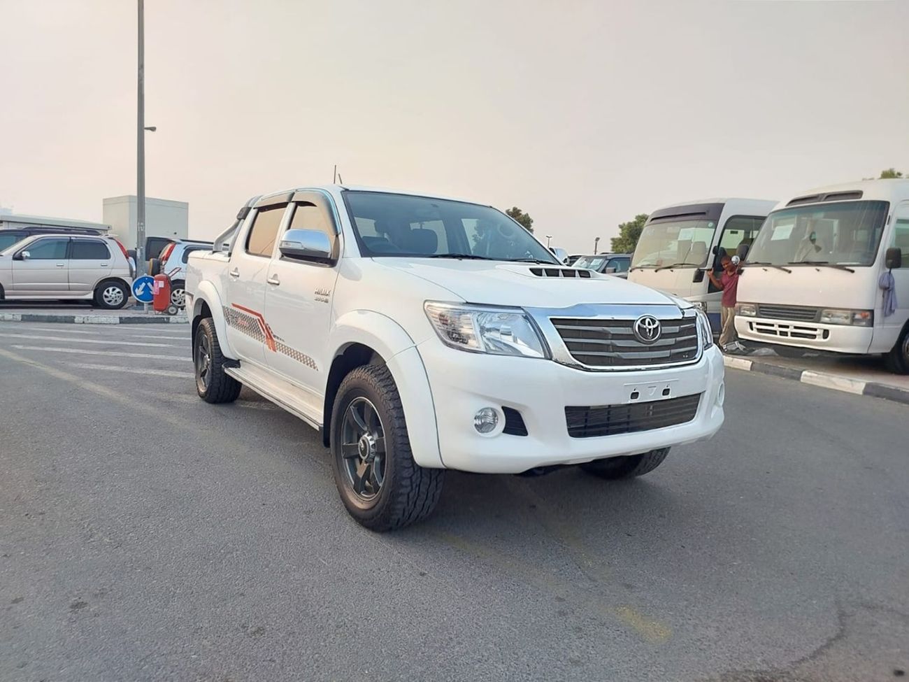 Toyota Hilux TOYOTA HILUX PICKUP RHD 2014 MODEL 3.0 L DIESEL AUTOMATIC(PM37634)