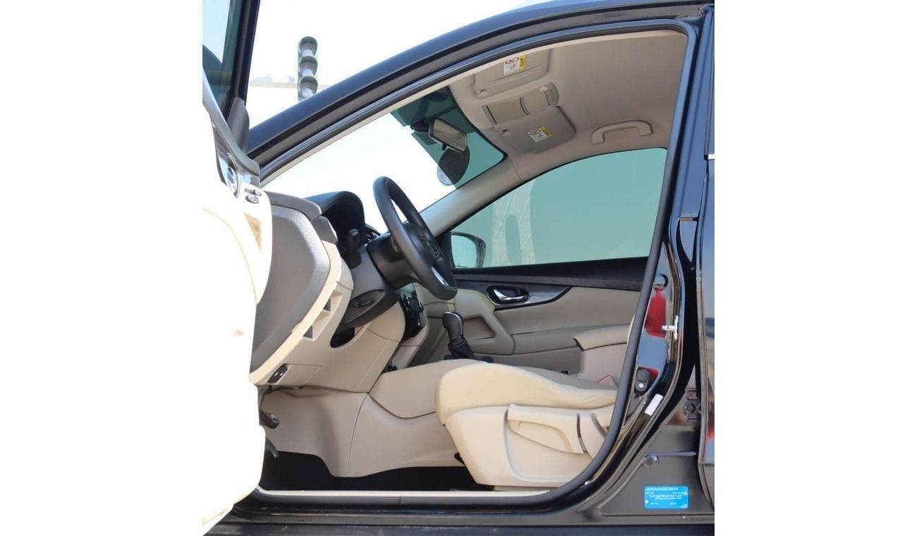 نيسان إكس تريل S 2.5L 4WD (5 Seater) Nissan x-trail 2.5L 2021 4WD original paint GCC accident-free in excellent con
