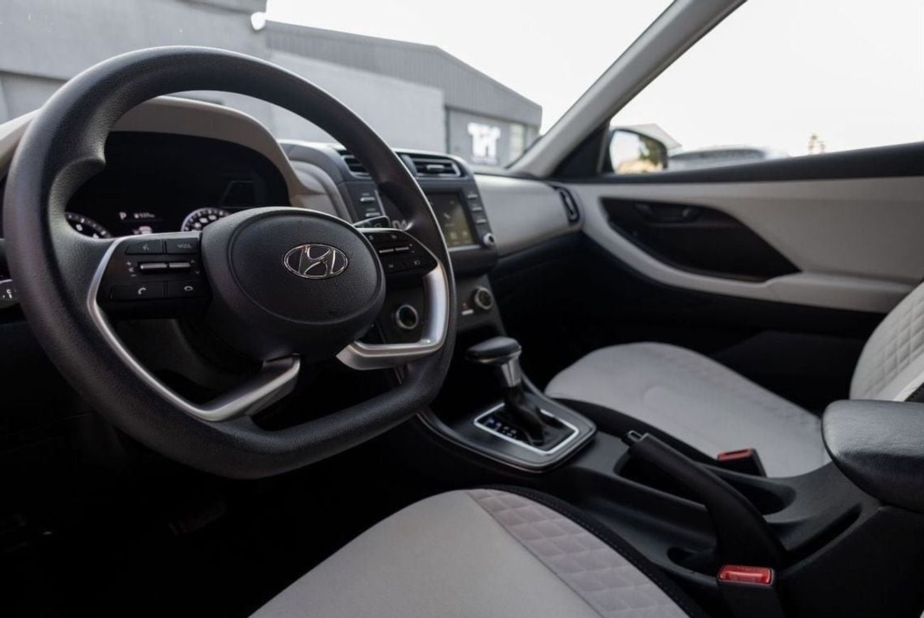 Hyundai Creta Std 1.5L Hyundai Creta 2022 GCC under Warranty with Flexible Down-Payment.