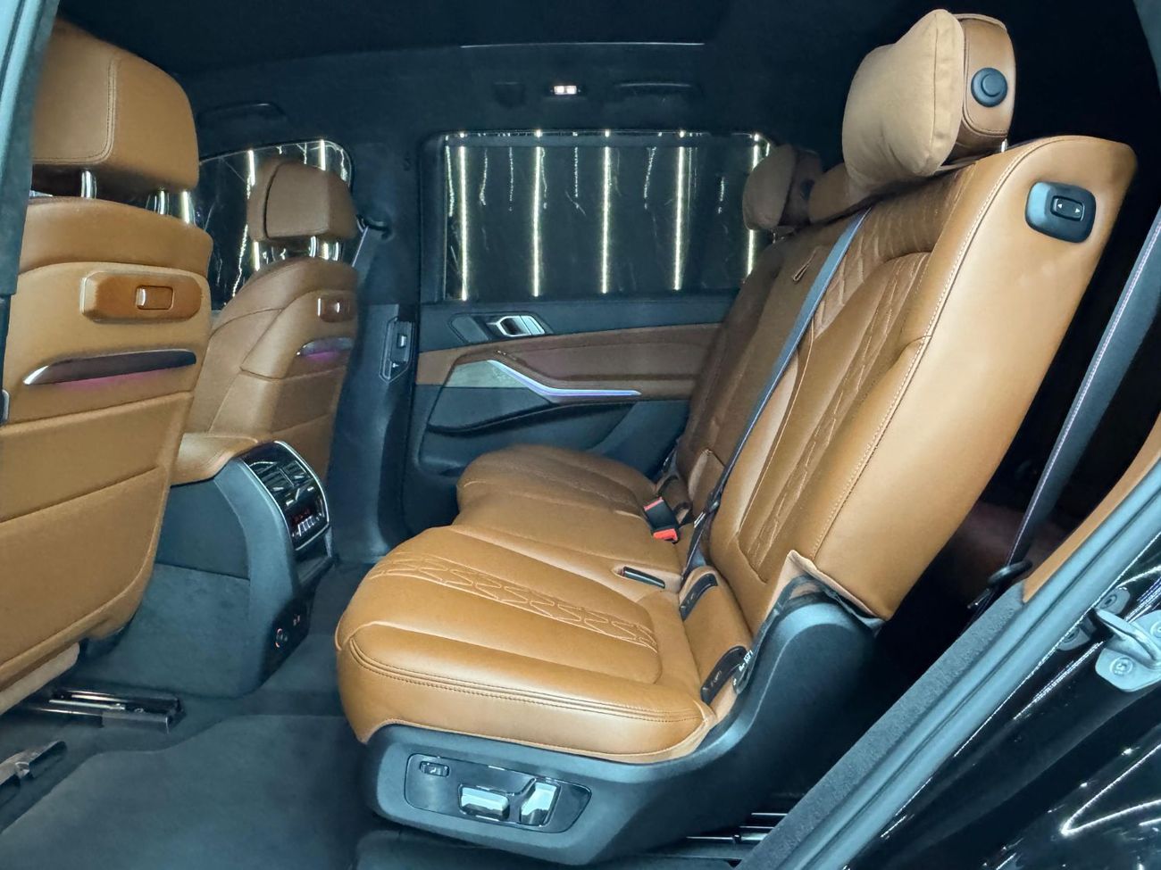 بي أم دبليو X7 40i M Sport Premium 3.0L 2024 BMW X7 xDrive40i, 2029 BMW Warranty + Service Pack, Fully Loaded, 7 Se