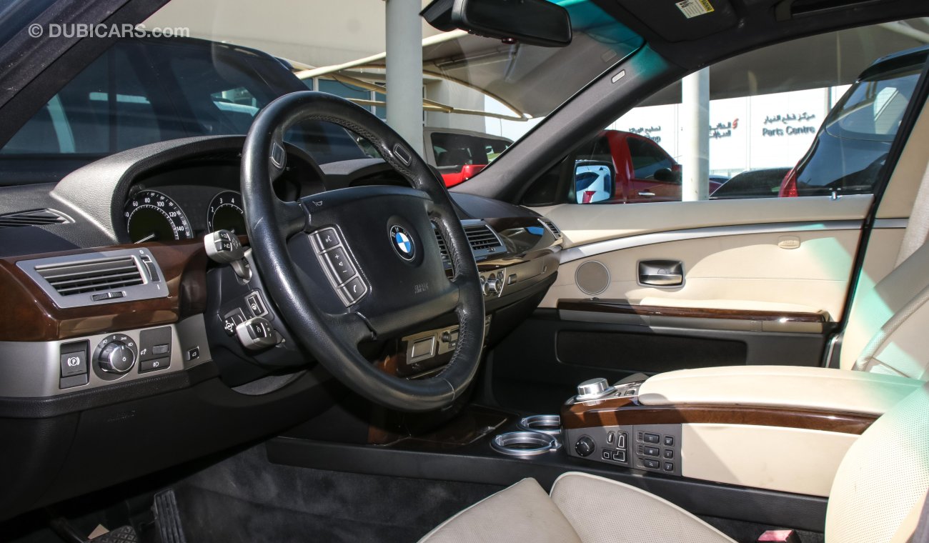BMW 750Li i