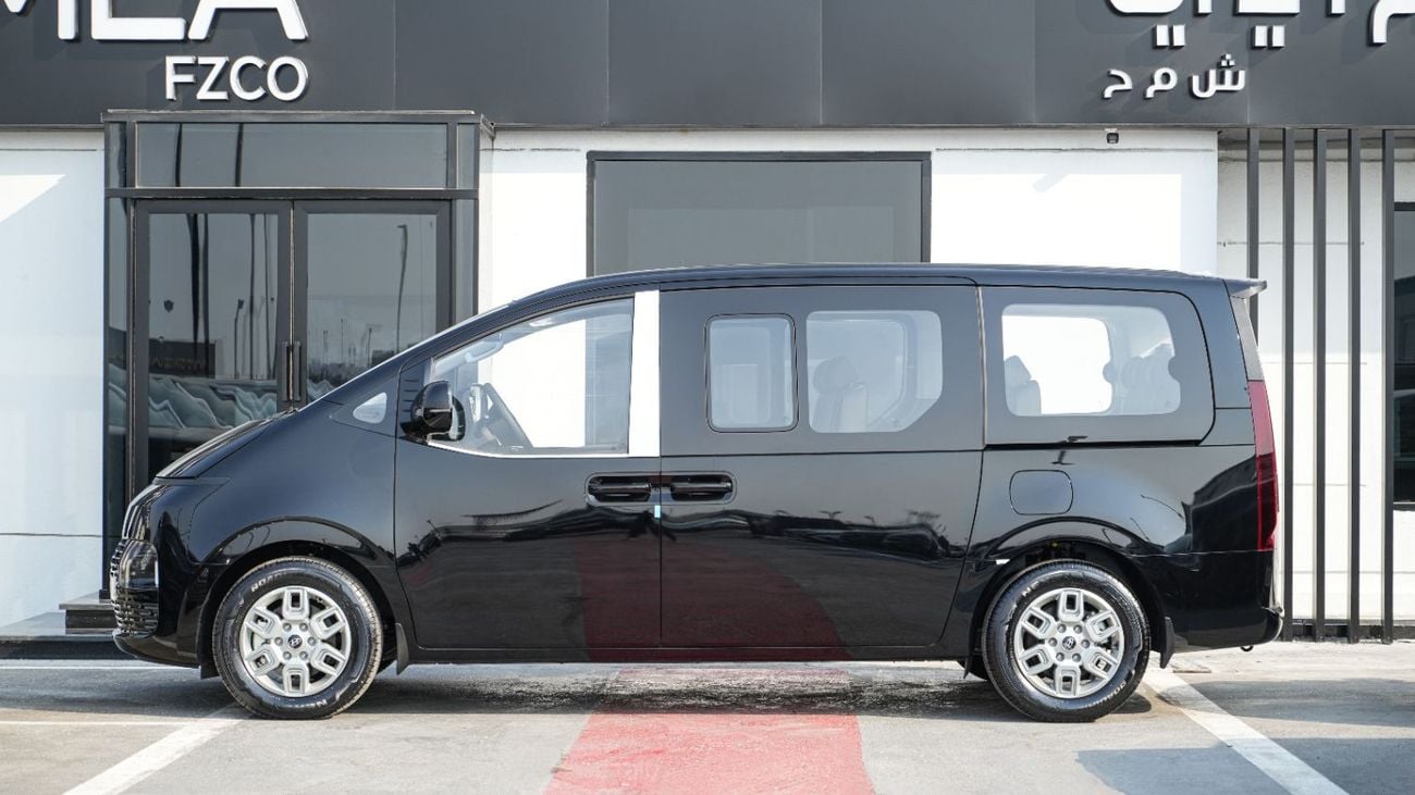 هيونداي ستاريا 2.2 Diesel 11 Seater M/T 2025 MY