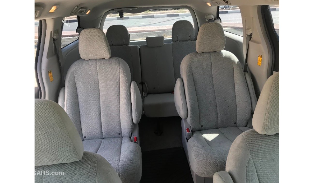 Toyota Sienna 2014 ref #199