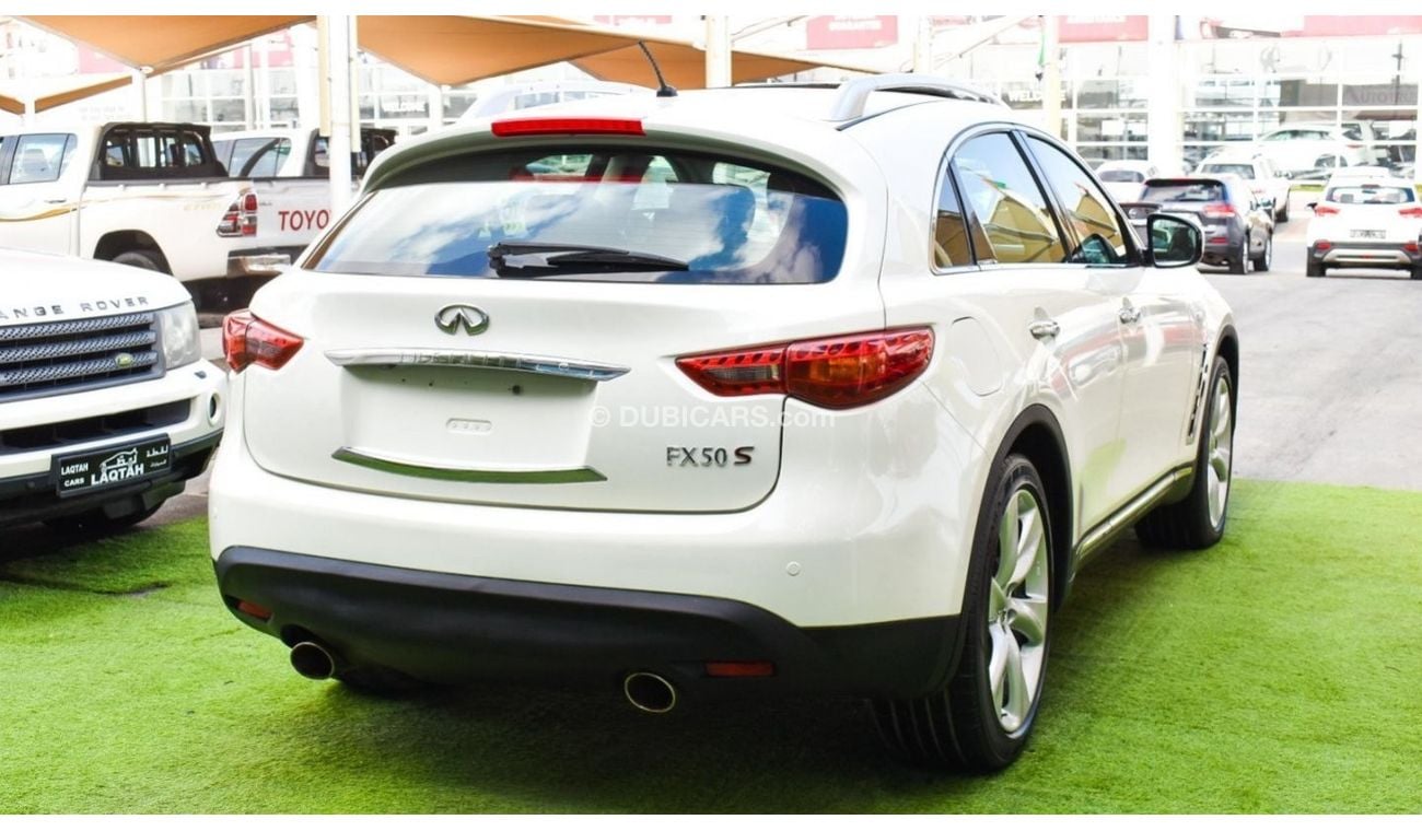 Infiniti FX50 2009 GCC model, fingerprint slot, rear camera, leather, cruise control, sensor wheels, in excellent
