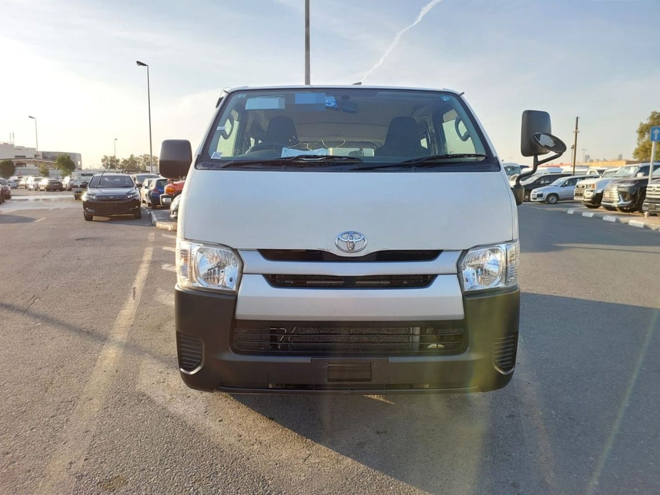تويوتا هاياس TOYOTA HIACE VAN RHD 2015 MODEL 3.0 L DIESEL MANUAL(PM96484)