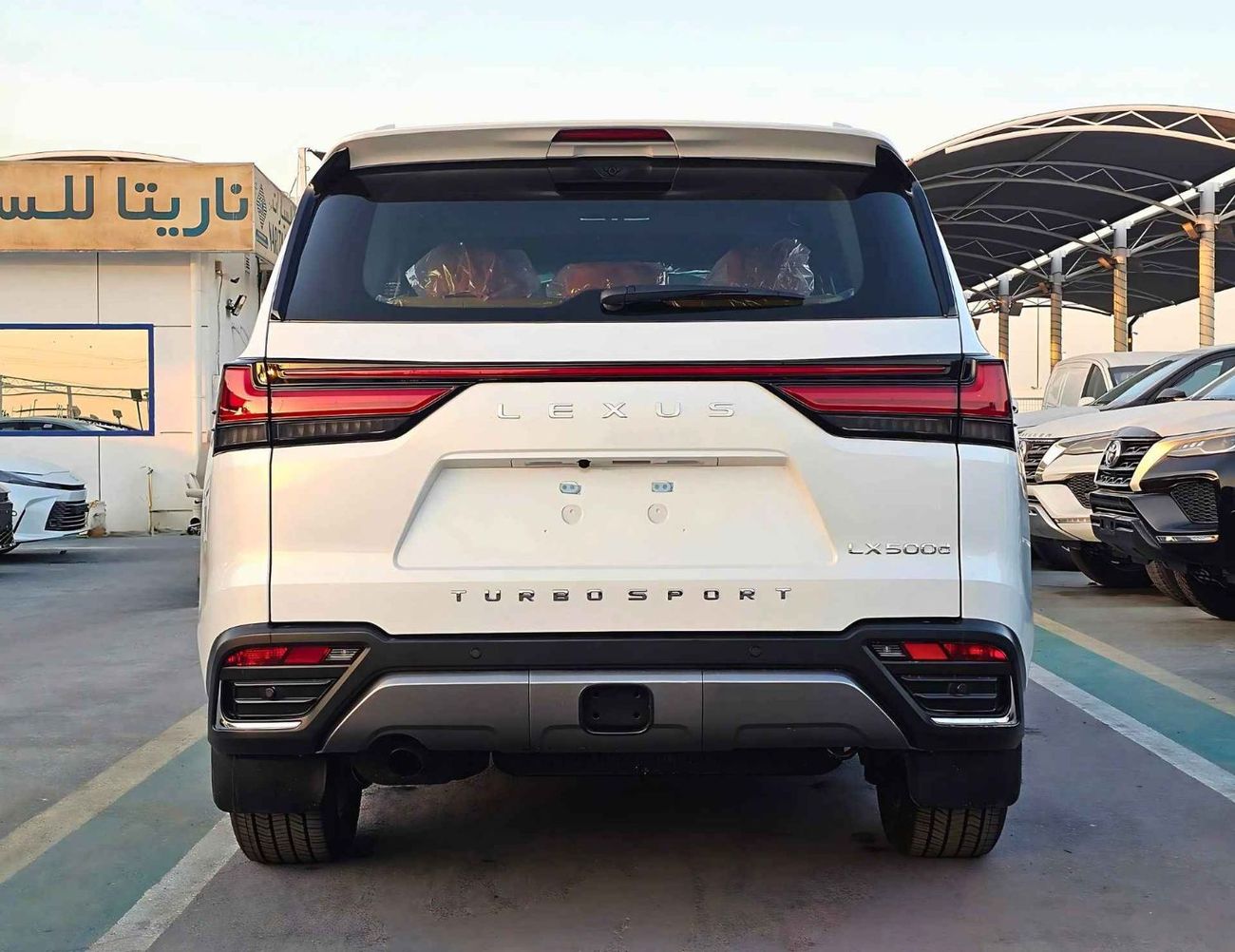 لكزس LX 500 D TURBO SPORTS /3.3L V6 DIESEL /POWER SEATS & 360*CAM / SUNROOF / FULL OPTION (CODE # 69060)