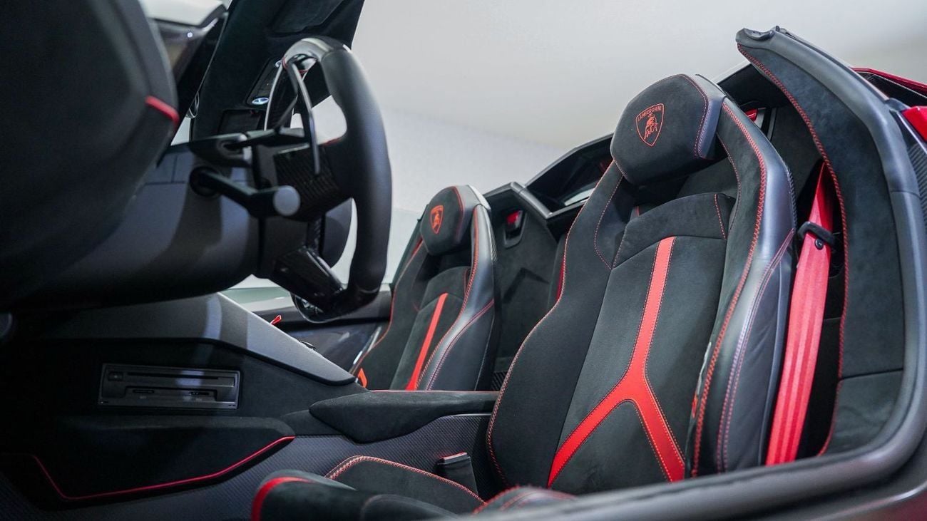 Lamborghini Aventador Aventador Roadster SVJ LP770-4 | AED 33,000 PM | Warranty May 2026 | GCC