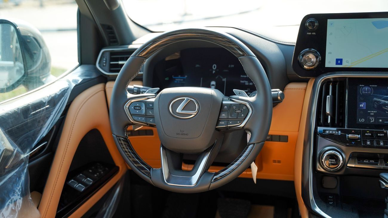 لكزس LX 600 SIGNATURE