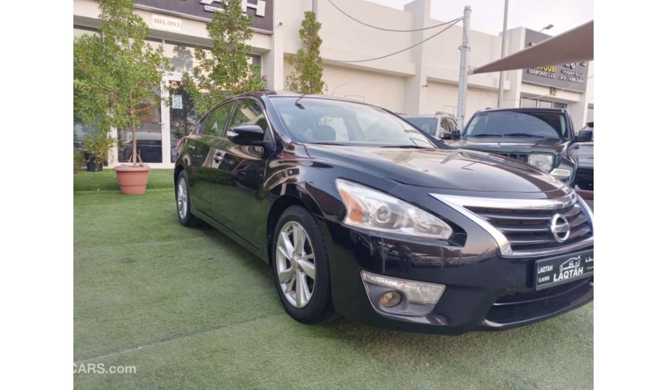 Nissan Altima American import model 2013 black color number one full option leather hatch wheels sensors screen ca