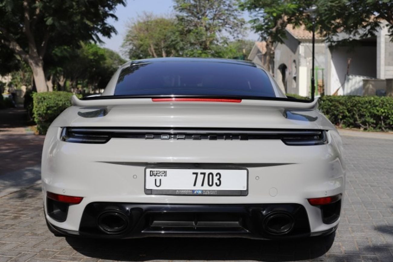 بورش 911 Turbo S 3.8L (640 HP) Coupe