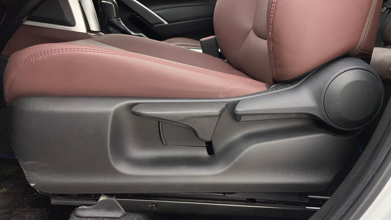 Toyota Corolla Cross GLI 1.8 | Zero Down Payment | Home Test Drive