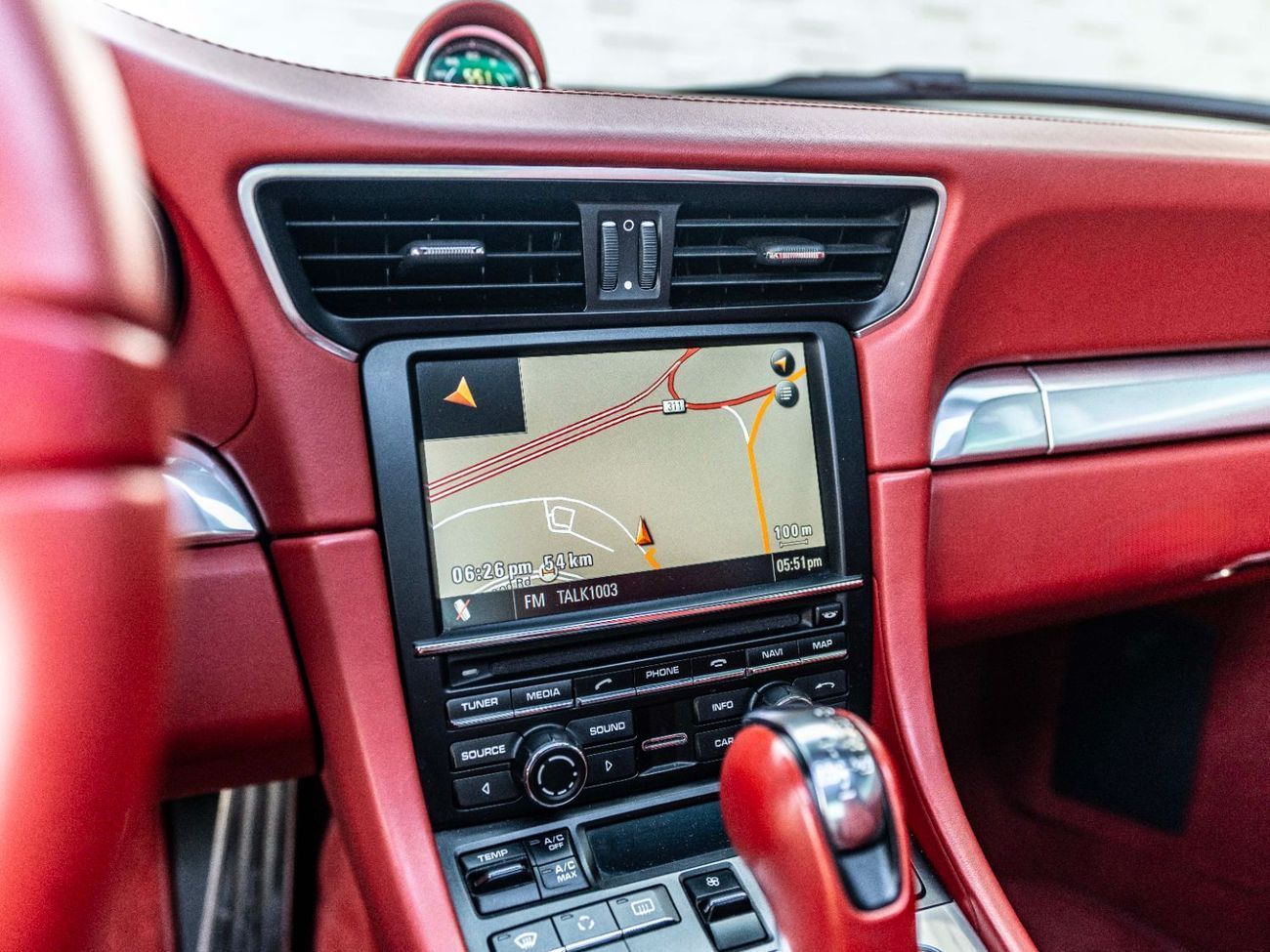 Porsche 911 Carrera S 3.8L (385 HP) Coupe