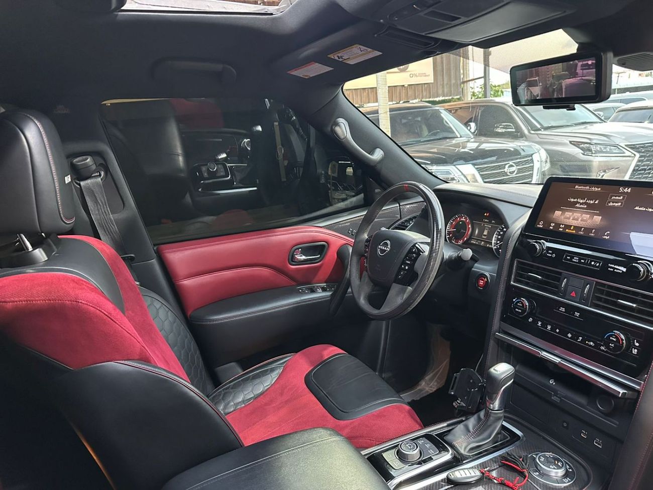 Nissan Patrol LE Platinum 5.6L