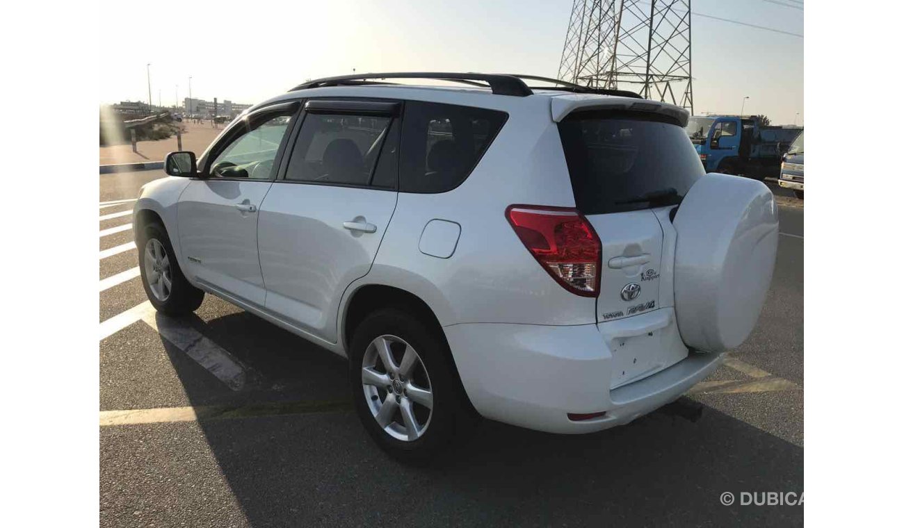 Toyota RAV4 fresh and imported and very clean inside out and ready to drive