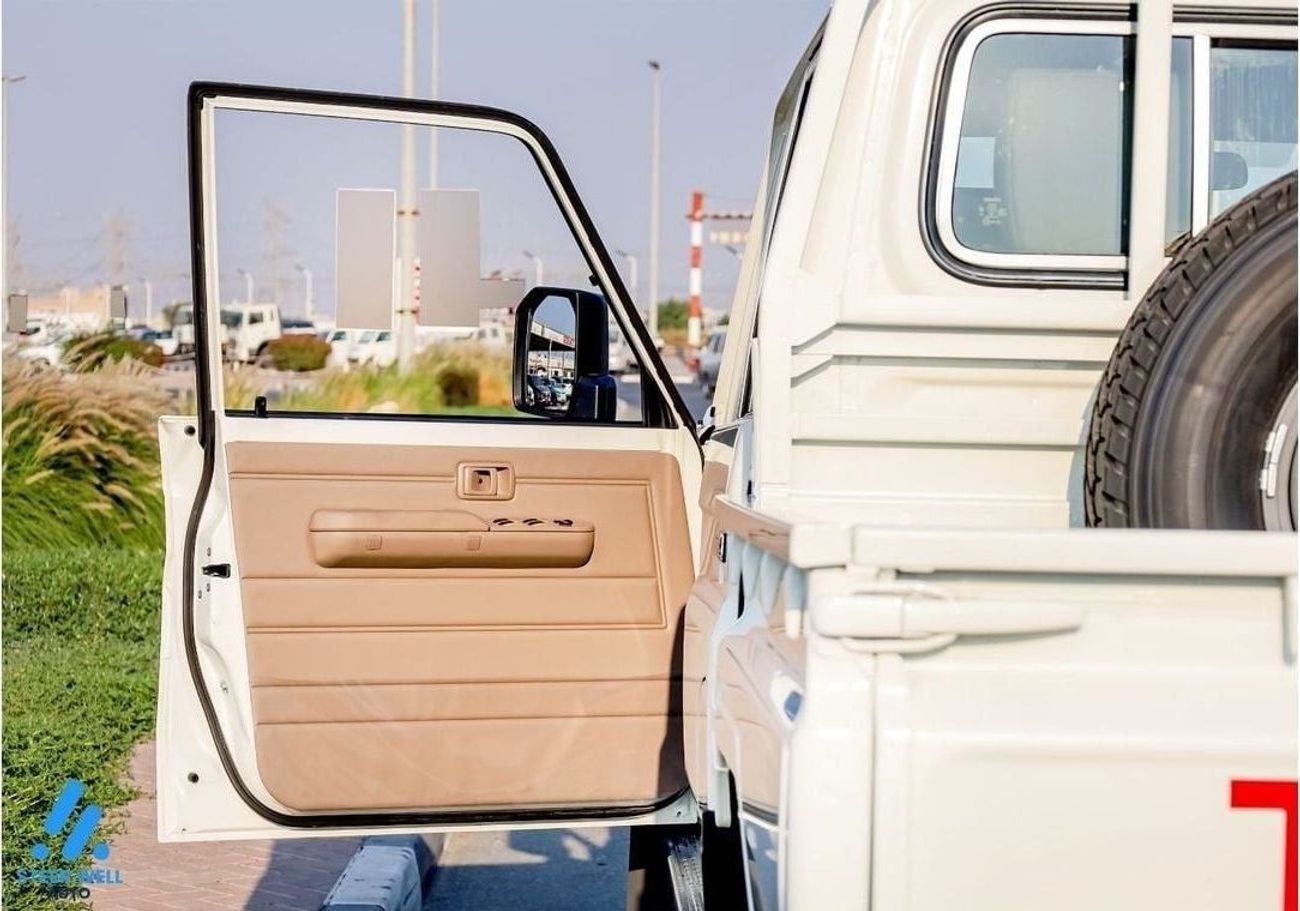 Toyota Land Cruiser Pick Up LC 79 D/C 2.8 T/DSL STD - E A/T -- Bulk Deals Available -- Export Only