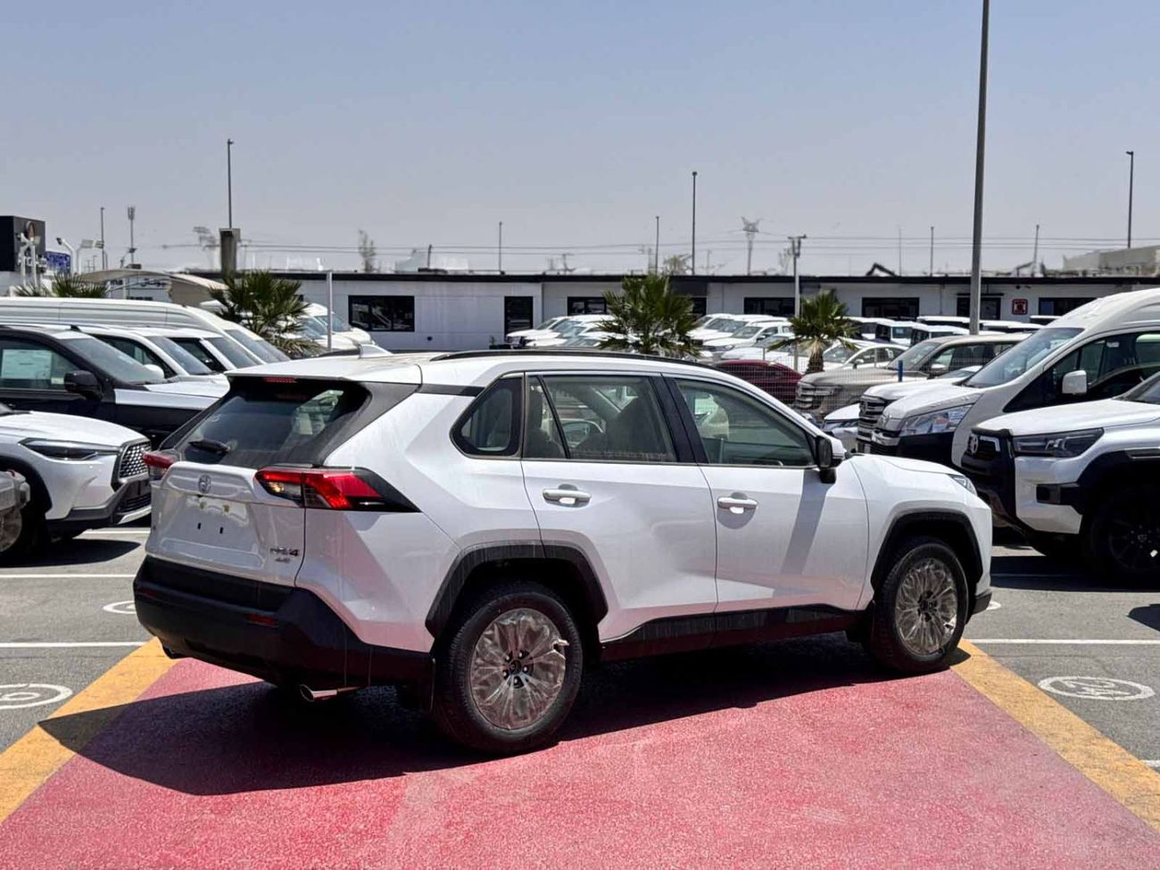 تويوتا راف ٤