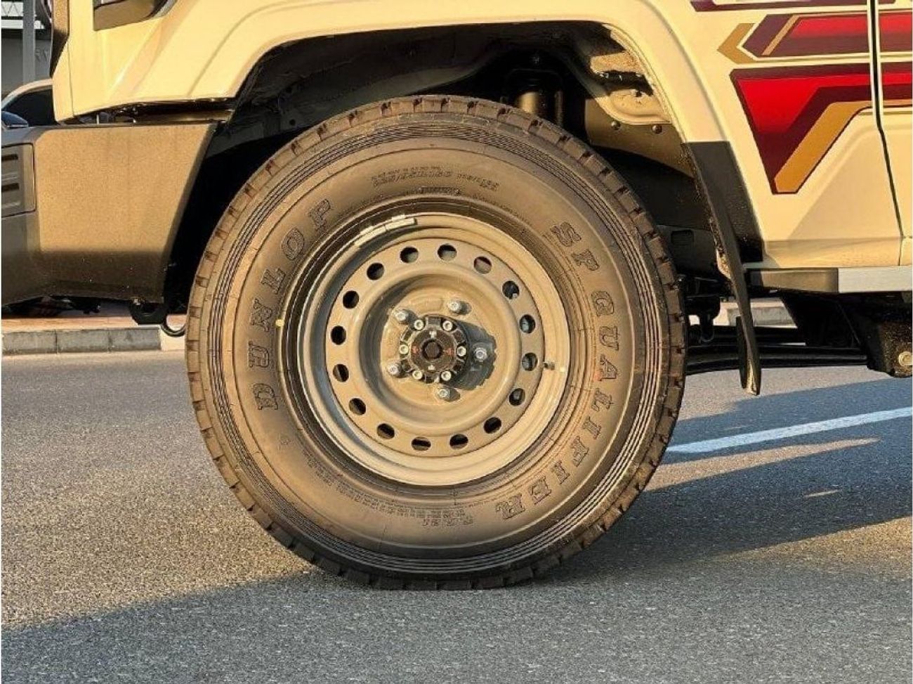 تويوتا لاند كروزر 70 LC76 4.5L V8 DSL M/T // 2024 // STANDER OPTION WITH BACK CAMERA , SNOOKER // SPECIAL OFFER // BY FOR