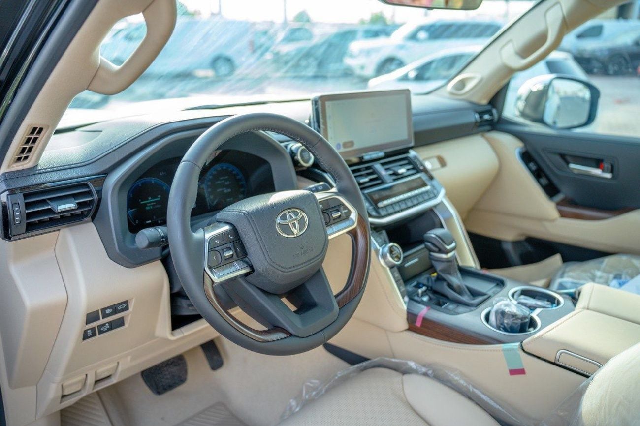 تويوتا لاند كروزر Landcruiser VX 4.0L black with beige interior LHD 2025 brand new LHD