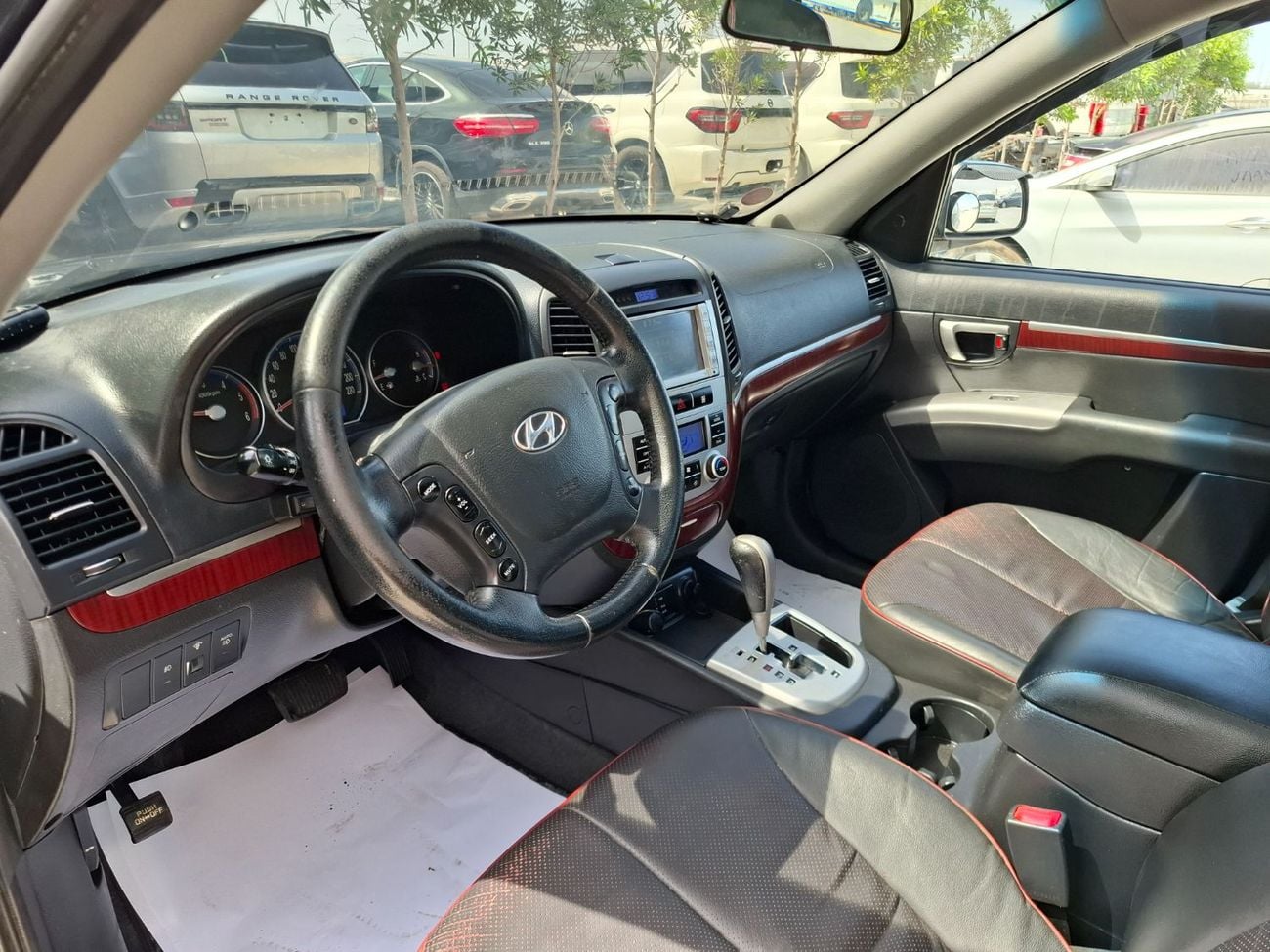 هيونداي سانتا في هيونداي سانتا-فيه 2009