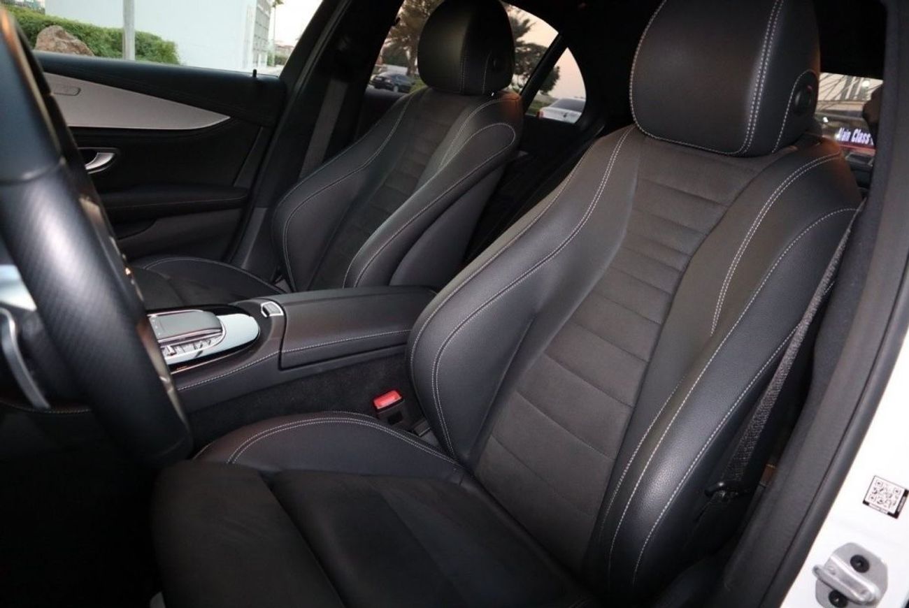 Mercedes-Benz E300 E300  Electric and patrol