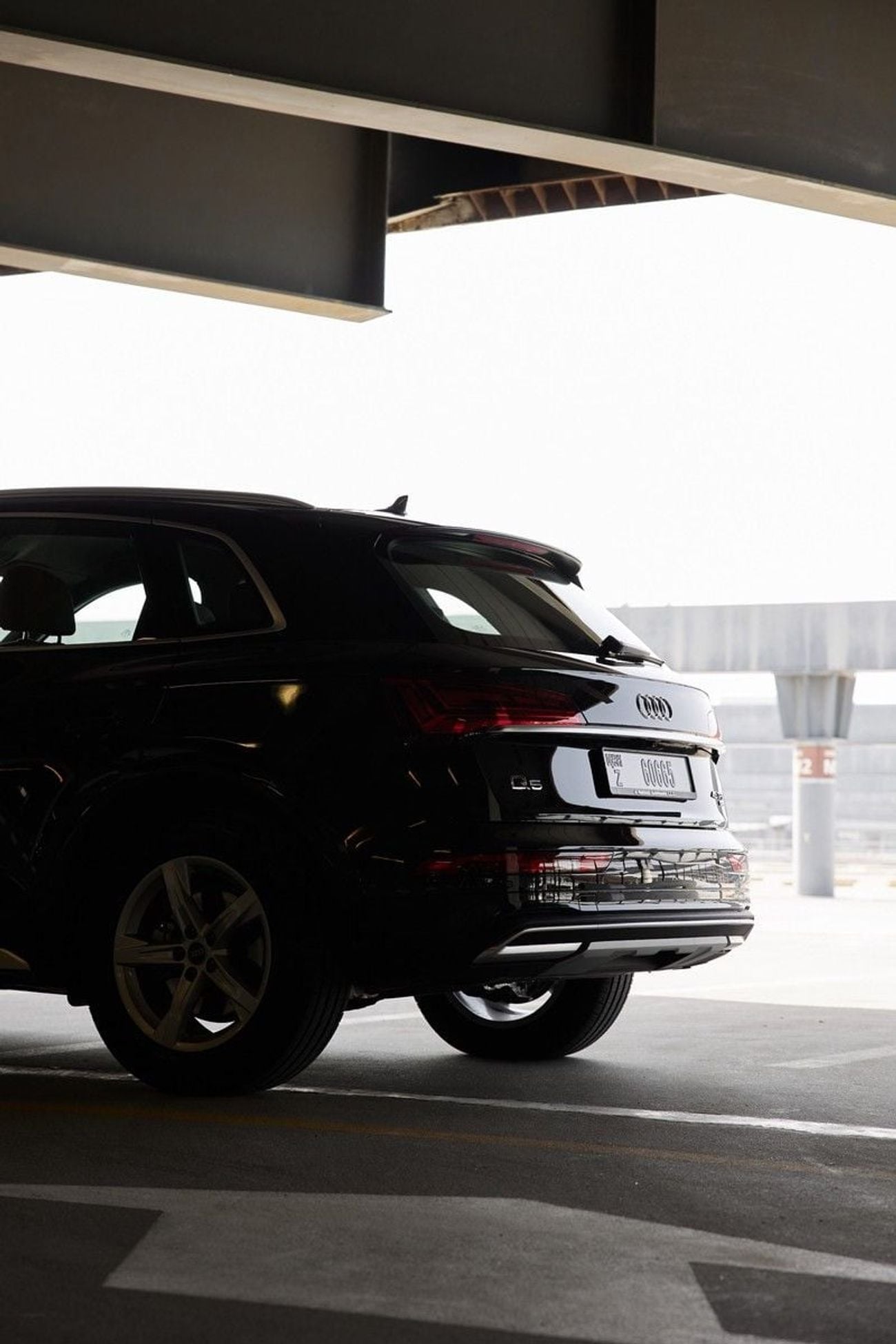Audi Q5 45 TFSI Quattro Design 2.0L Audi Q5 2022 GCC specs