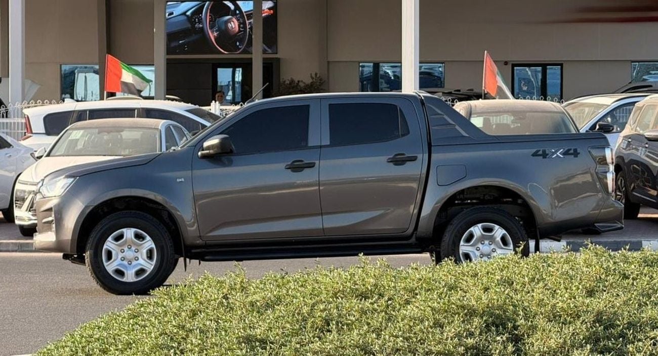 Isuzu D-MAX 2024 | 3.0L DIESEL | AT | RHD | CRUISE CONTROL | BOOT COVER | SPORTS BAR | STEERING CONTROL SWITCHES