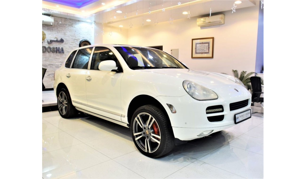 Porsche Cayenne S AMAZING Porsche Cayenne S 2006 Model! White Color! GCC Specs