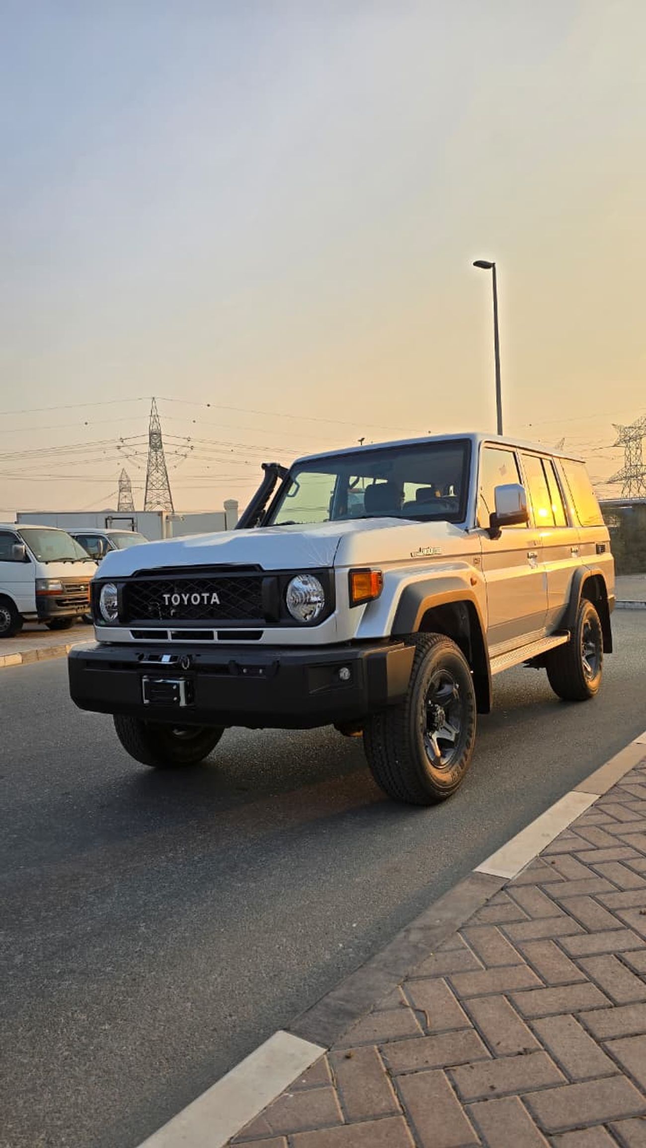 تويوتا لاند كروزر بيك آب TOYOTA LAND CRUISER (70 SERIES) (GDJ76) 2.8L SUV 4WD 5Doors