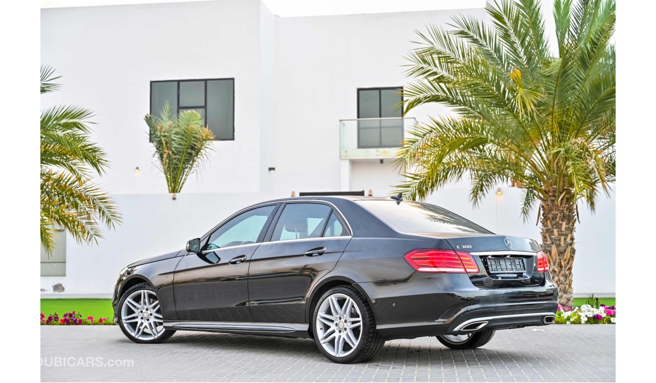 مرسيدس بنز E300 Mercedes Benz E 300 AMG Kit - Full Agency History! - Fully Loaded! - AED 1,939 PM! - 0% DP