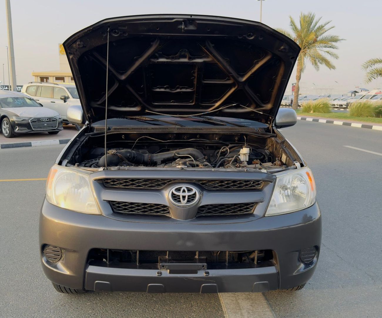 تويوتا هيلوكس -