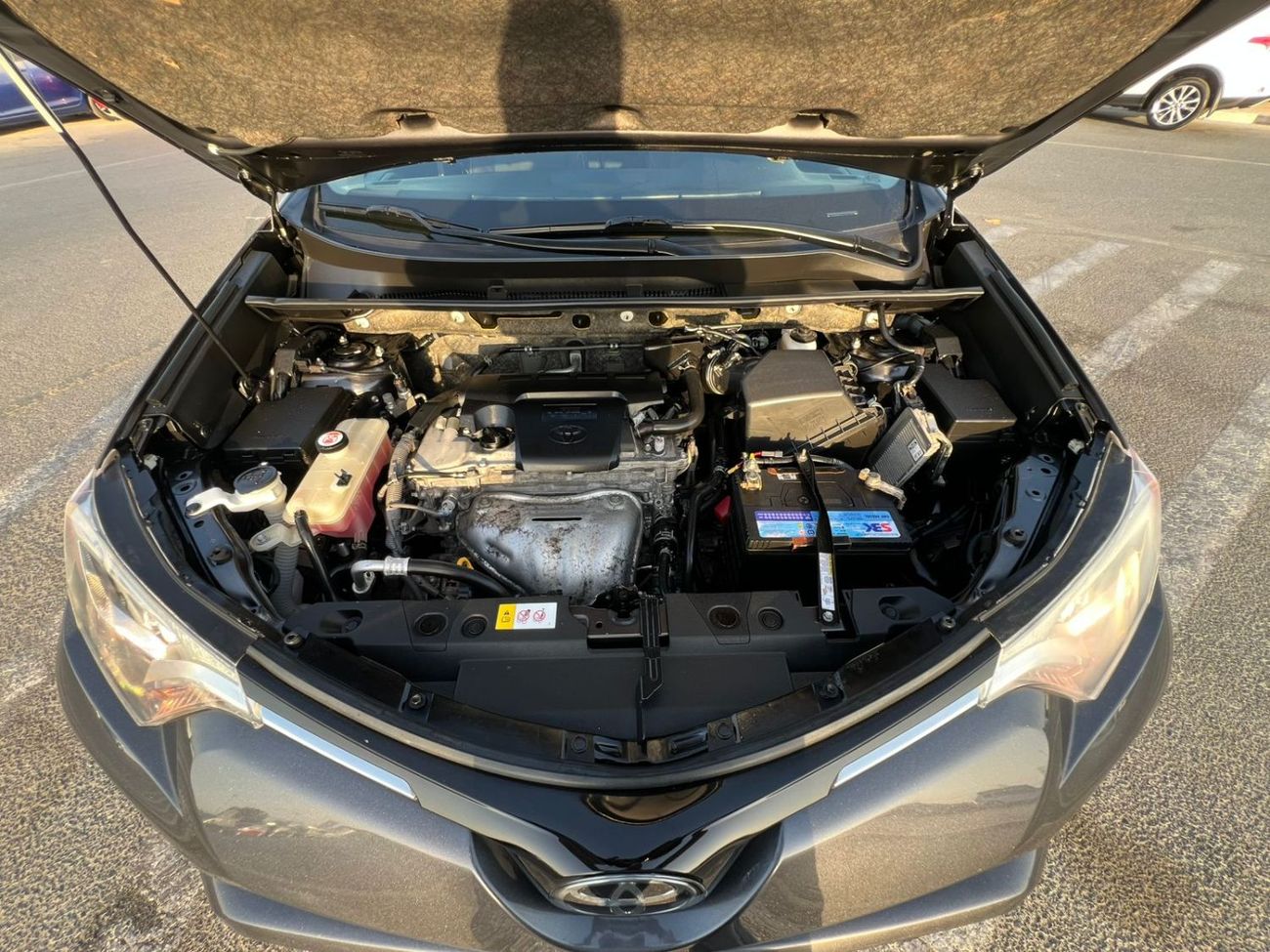 Toyota RAV4 2017 Toyota RAV4 XLE – 2.5L – Sunroof – Push Start – Rear Camera – Power Trunk