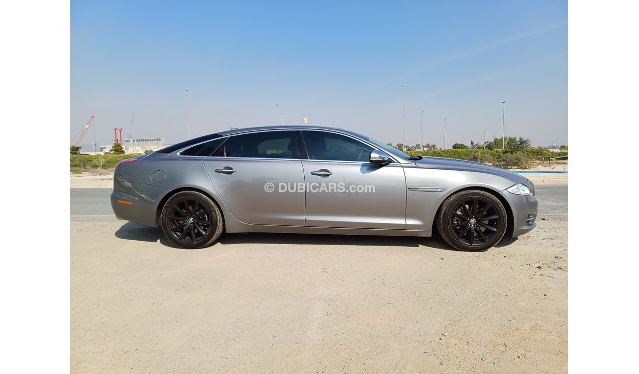 Jaguar XJ