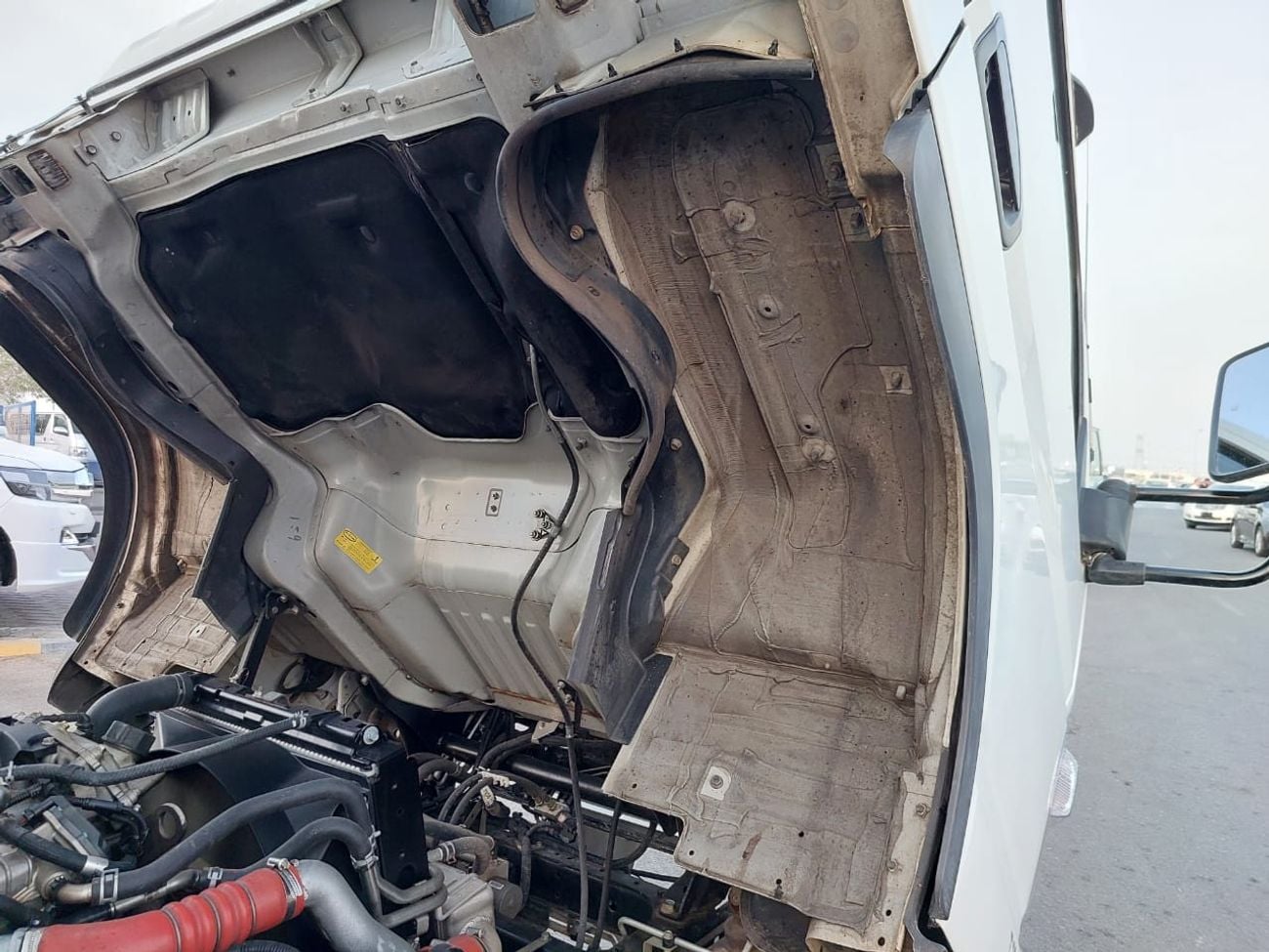 Mitsubishi Fuso Canter MITSUBISHI CANTER FREEZER TRUCK RHD 2018 MODEL 3.0 L DIESEL AUTOMATIC(PM32241)