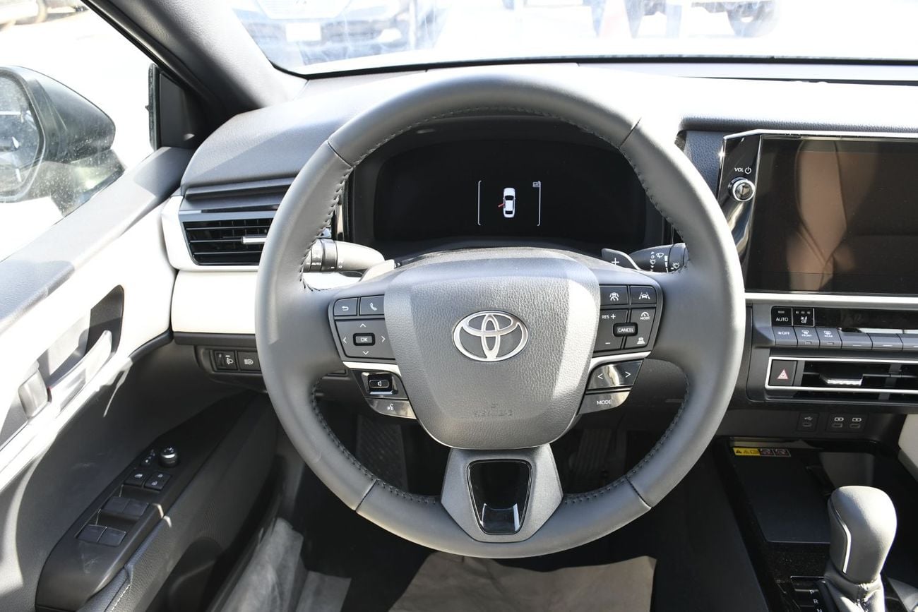 Toyota Camry GLE 2.5L PETROL (READY STOCK)