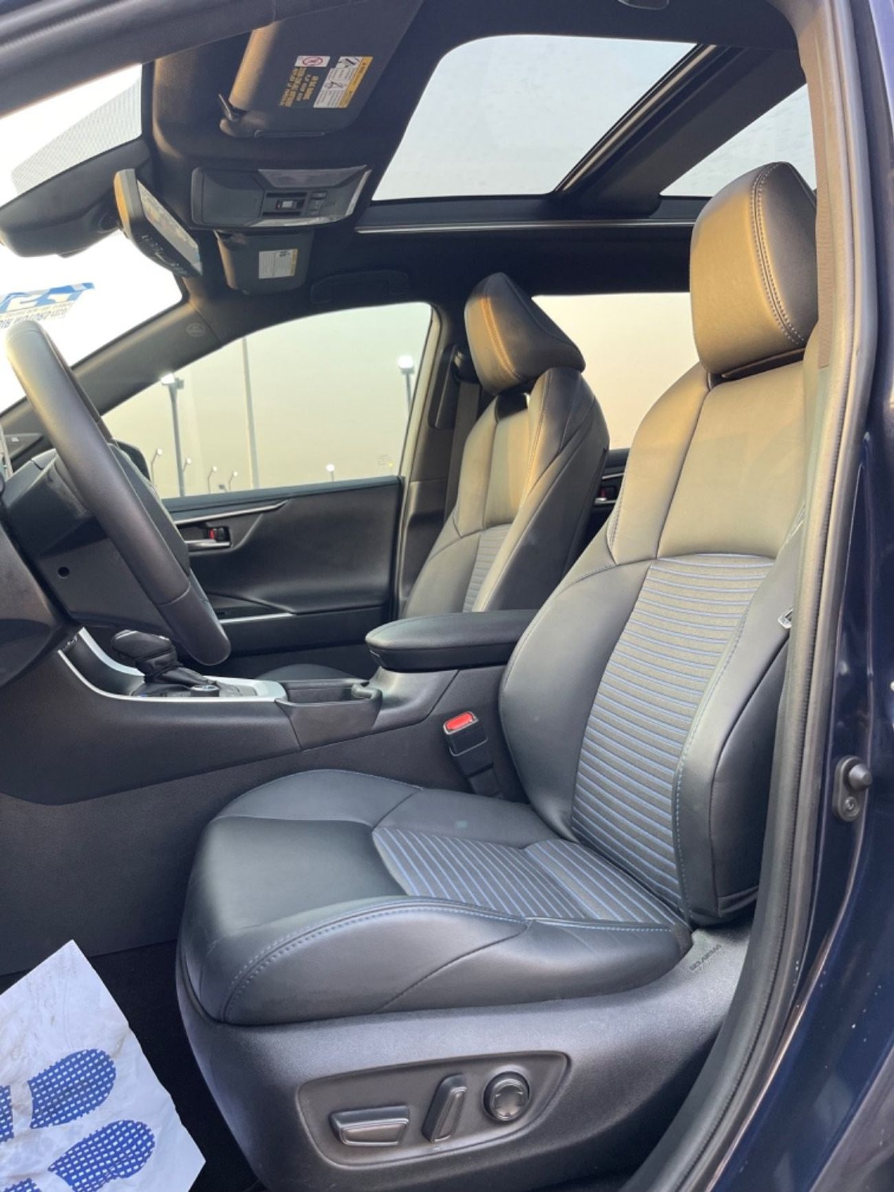 تويوتا راف ٤ 2021 TOYOTA RAV4 XSE HYBRID PANORAMIC ROOF FULL OPTIONS IMPORTED FROM USA