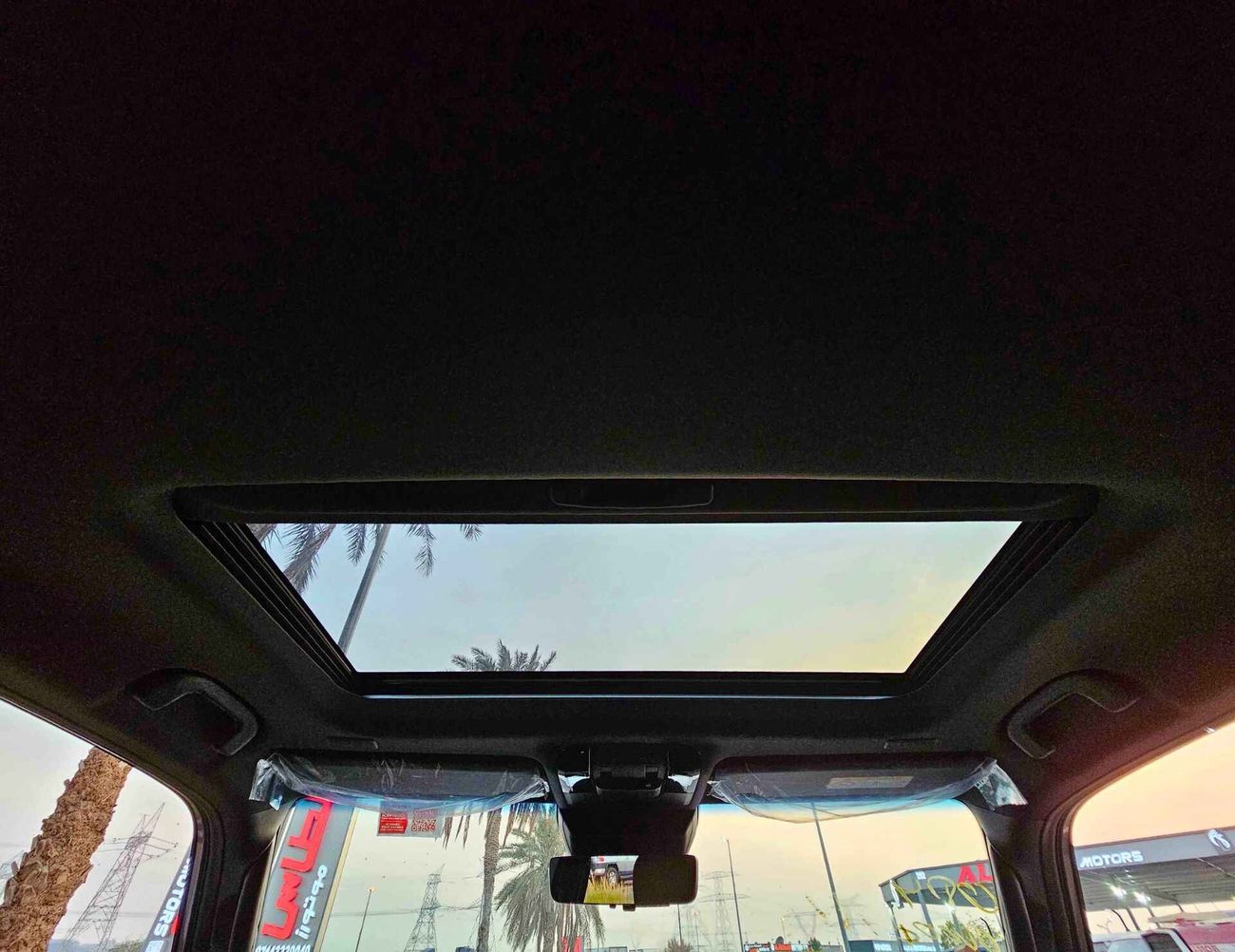 تويوتا برادو LUXURY, 2.8L V4 DIESEL, POWER SEAT WITH 360*CAM / HEADUP WITH SUNROOF (CODE # 68048)