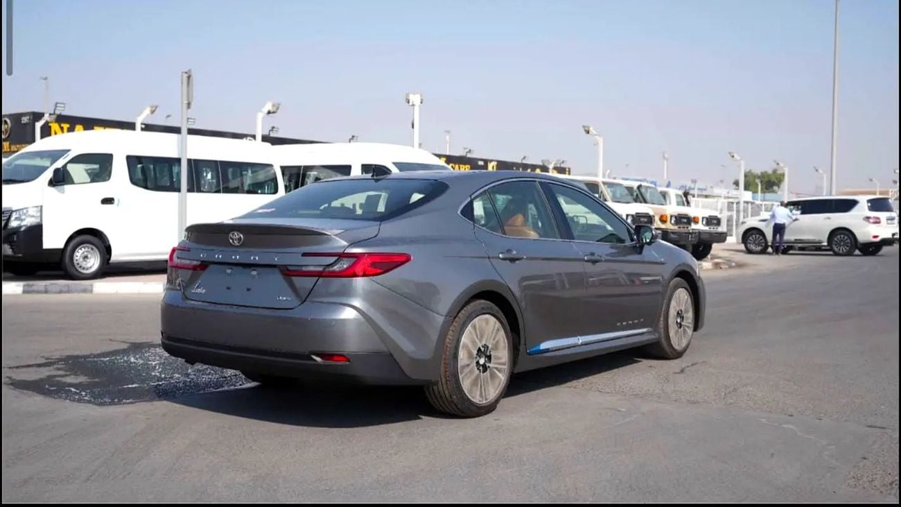 Toyota Camry LUMIERE HEV Lumiere 2.5L HYBRID | GCC Specs | Brand