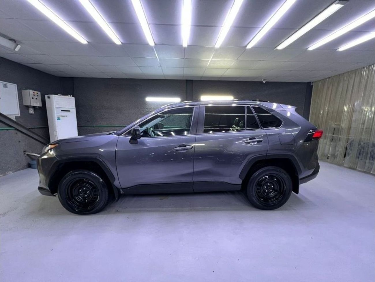 Toyota RAV4 LE Perfect inside and out