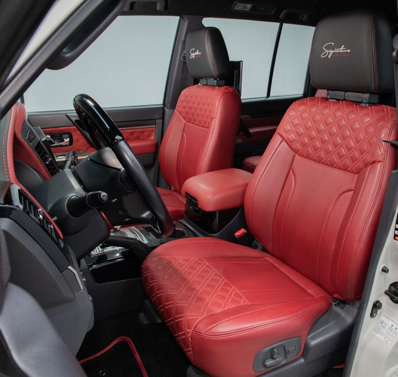 Mitsubishi Pajero Signature Edition